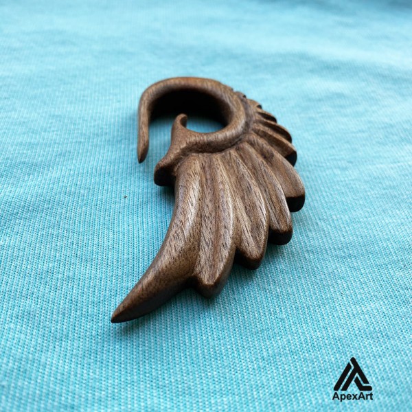 گردنبند چوبی طرح بال پرنده