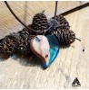 گردنبند چوبی و رزینی طرح قلب رنگ آبی فیروزه ای