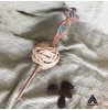 پین چوبی مو فیروزه کوبی شده طرح فیروز