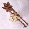 پین چوبی منبت کاری شده طرح گل