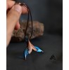 گردنبند رزینی و چوبی طرح دم وال