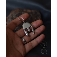 گردنبند استیل طرح کلاه خود مدل اسکال