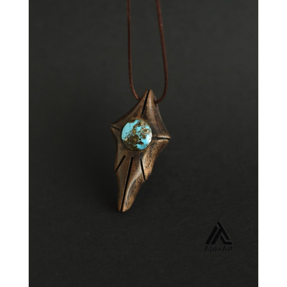 گردنبند چوب و فیروزه طرح گوهرِ شب