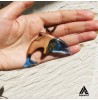 گردنبند چوب و رزین طرح دولفین