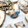 گردنبند چوب و رزین طرح مرغ آمین